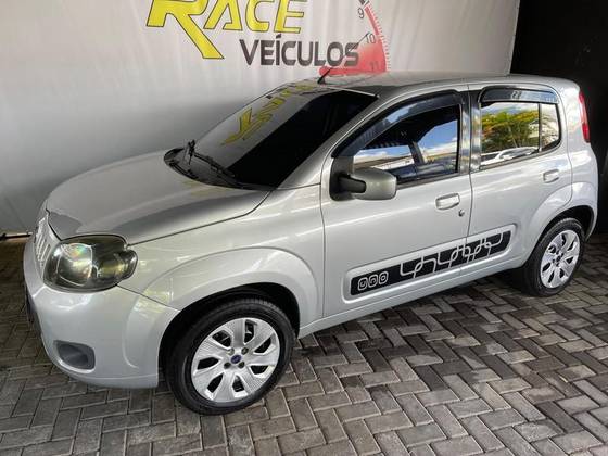 FIAT UNO 1.0 EVO VIVACE 8V FLEX 4P MANUAL